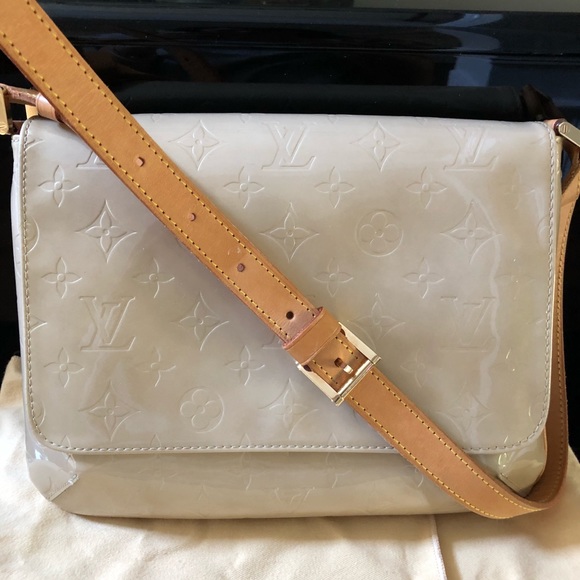 Authentic Louis Vuitton THOMPSON STREET bag - Picture 2 of 8